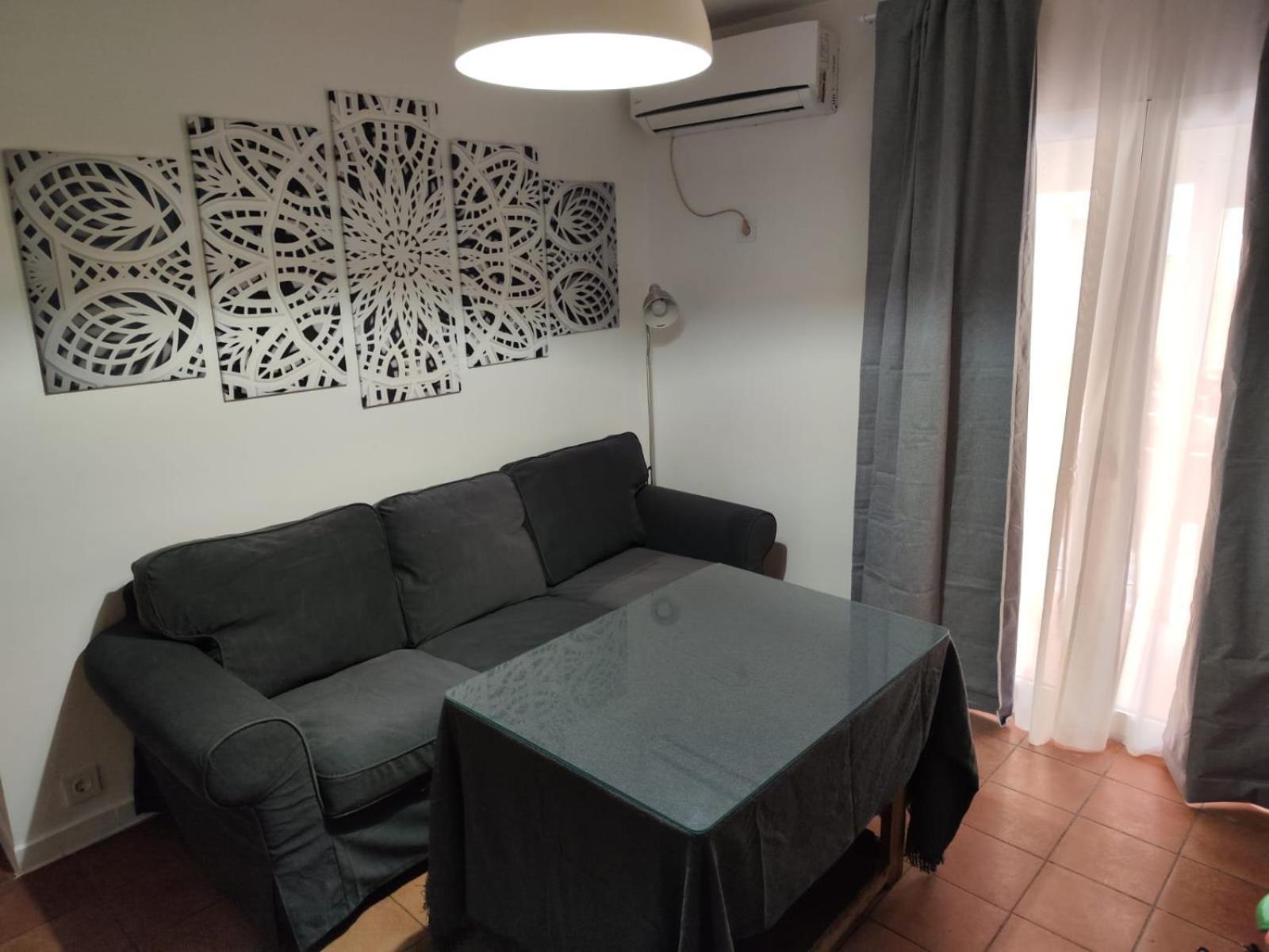 Vts Los Remedios Lägenhet Sevilla Exteriör bild